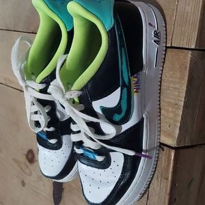 Nike boys Air force one sneakers size 5
